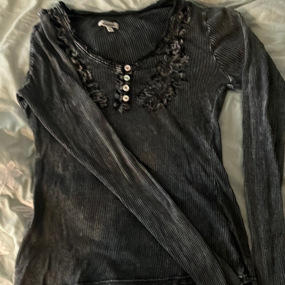 Gimmick blouse